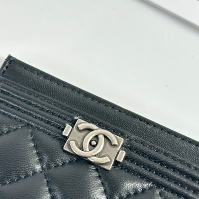 Chanel card holder — 3