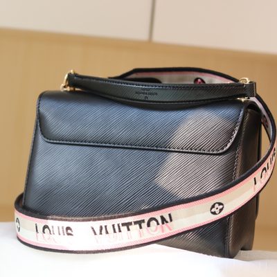 Louis Vuitton Bag — 7
