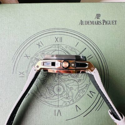 AP Watch — 6