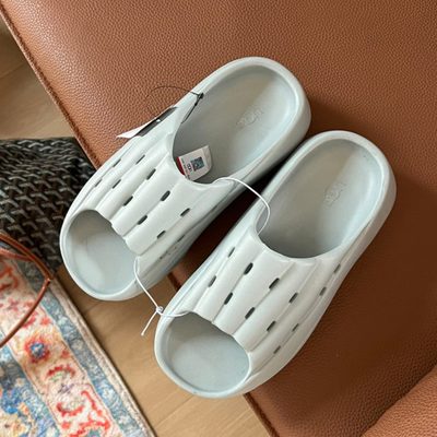 UGG Women's Foamo Slides — 6
