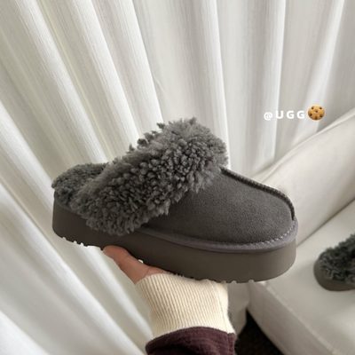 UGG platform slipper — 3