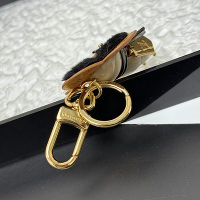 Accessories — 4