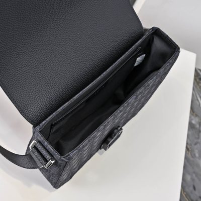 Dior Saddle Messenger Bag — 8