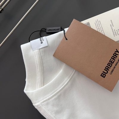 Burberry T-Shirt — 4