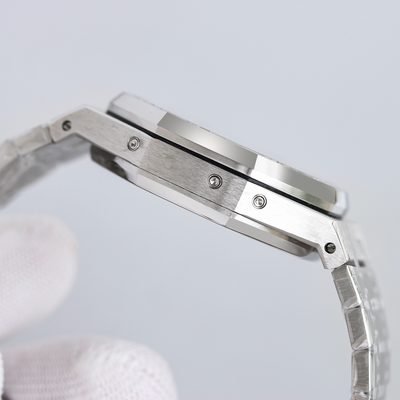 AP Watch — 6