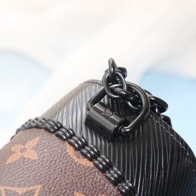 Louis Vuitton Bag — 5