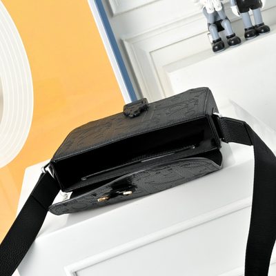 Dior Saddle Messenger Bag — 8