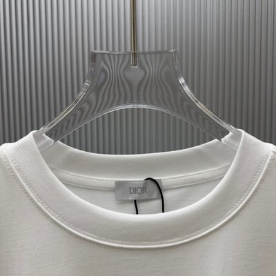 T-Shirt — 4