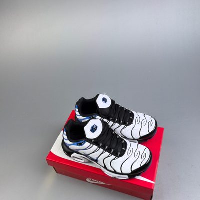 Nike Air Max Plus trainers — 3