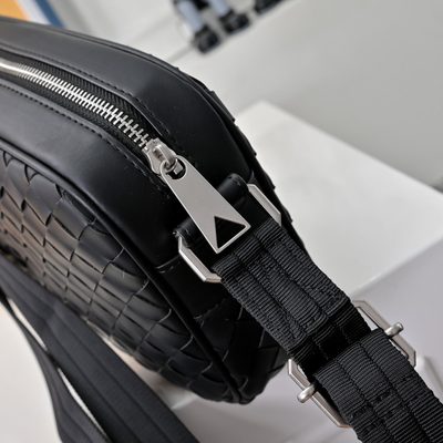 Bottega Veneta black leather Intrecciato bag — 6