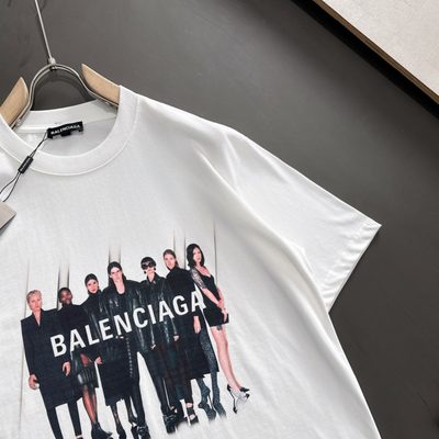 Balenciaga T-Shirt — 3