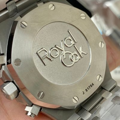 AP Watch — 4