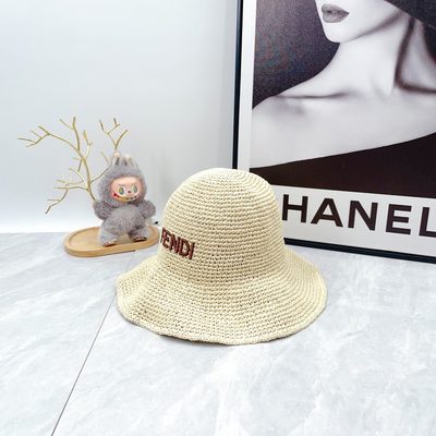 Fendi bucket hat — 5