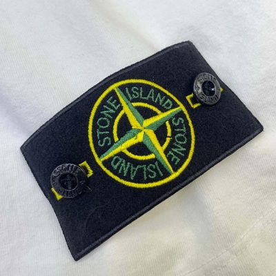 Stone Island — 11