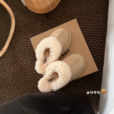 UGG platform slipper — 9