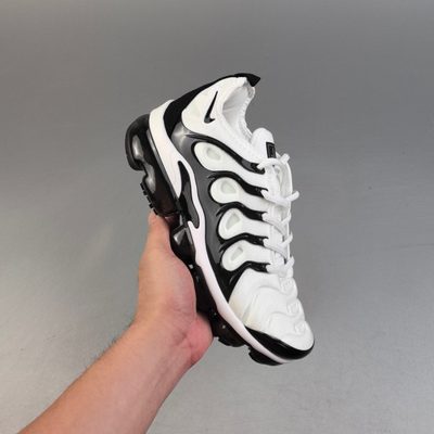 Nike Air Max Plus trainers — 3