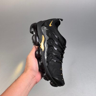 Nike Air Max Plus trainers — 9