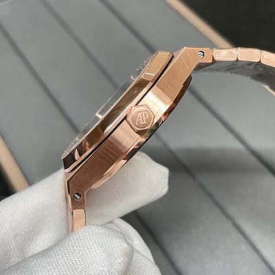 AP Watch — 6