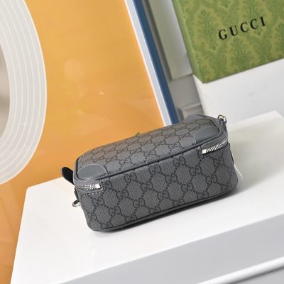 Gucci GG Emblem small crossbody bag — 4