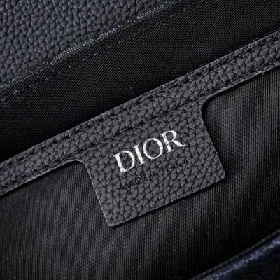 Dior Saddle Messenger Bag — 9