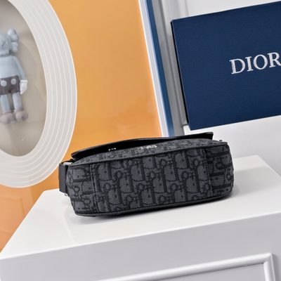 Dior Saddle Messenger Bag — 3
