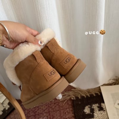 UGG ankle boots — 3