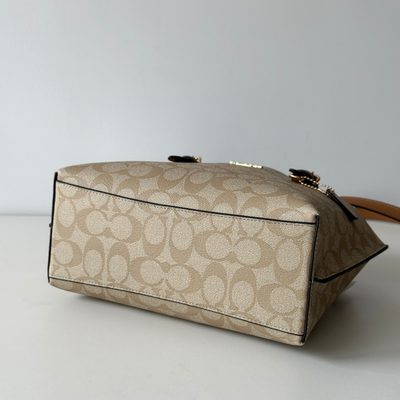 Coach Bag — 7