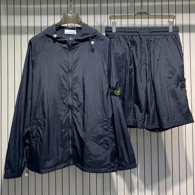 Stone Island — 4