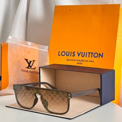 LV Sunglasses — 4