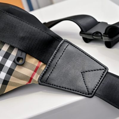 Burberry belt bag — 6