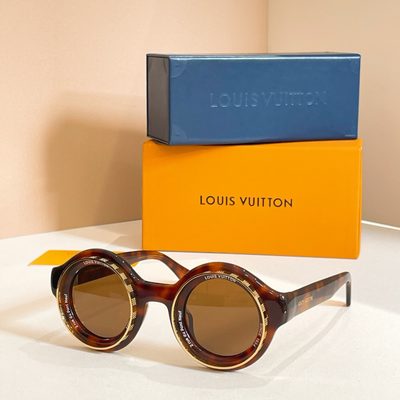 LV Sunglasses — 6