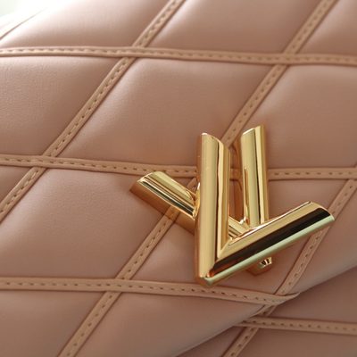 Louis Vuitton Bag — 6
