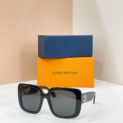 LV Sunglasses — 3