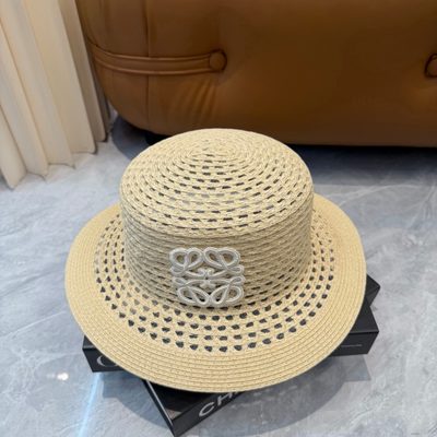 Loewe Anagram bucket hat — 5
