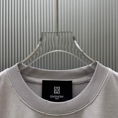 T-Shirt — 4