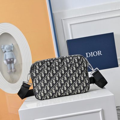 Dior Safari Messenger Bag — 3