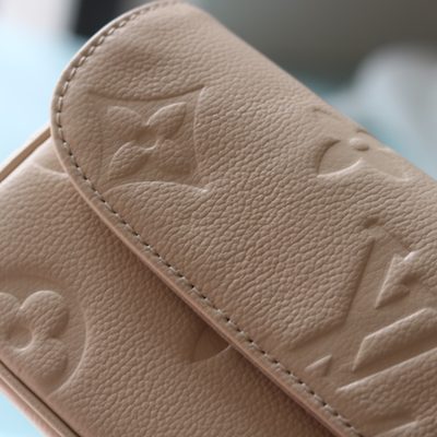 Louis Vuitton Bag — 3