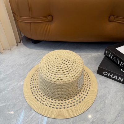 Loewe Anagram bucket hat — 7