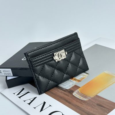 Chanel card holder — 6