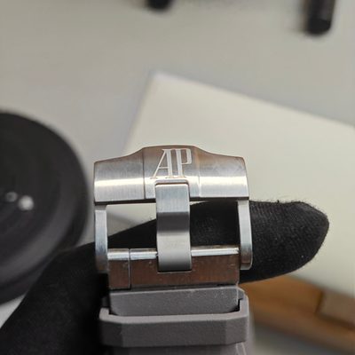 AP Watch — 7