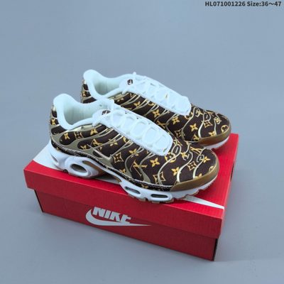 Nike Air Max Plus sneakers — 9