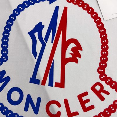 Moncler T-Shirt — 6