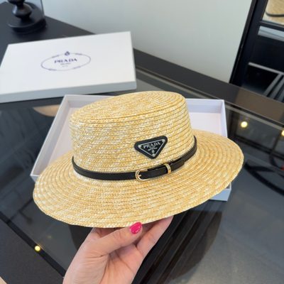 Prada bucket hat — 3