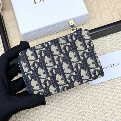 Accessories — 3