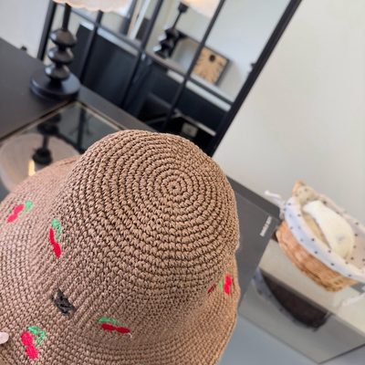 LV bucket hat — 7