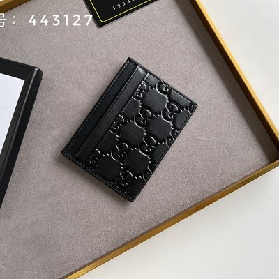 Gucci card holder — 3