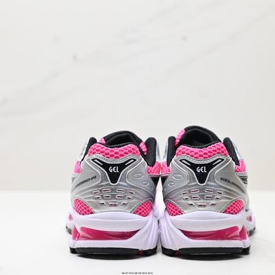 ASICS GEL-KAYANO 14 — 212