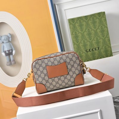 Gucci GG Emblem small crossbody bag — 3