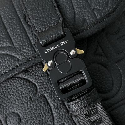 Dior Hit the Road messenger bag — 5