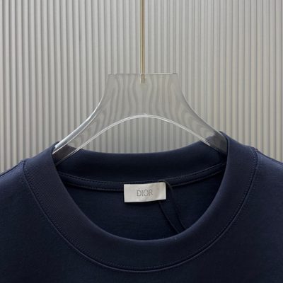 T-Shirt — 4